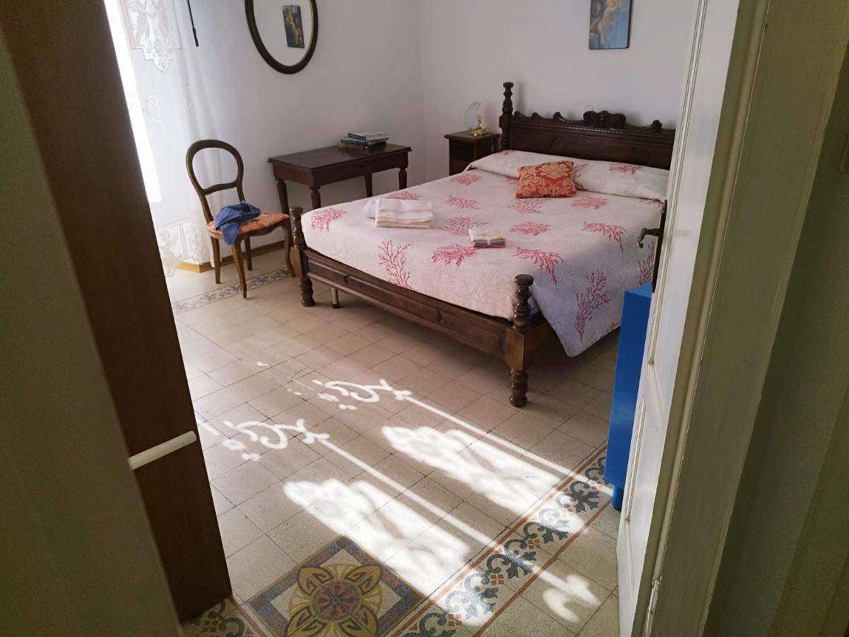 B&B Leopardi Montefiore dell'Aso ภายนอก รูปภาพ